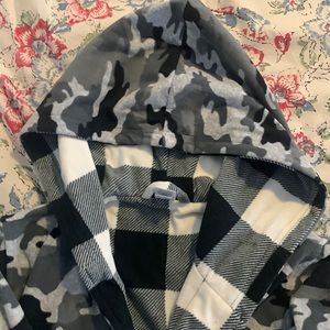 Nordstrom NWT Tucker + Tate reversible fleece robe SZ 14-16